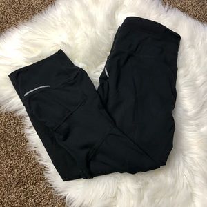 Athleta capris workout women’s size small